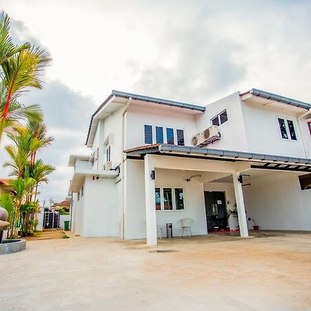 Kb50 Guesthouse Kuantan Eksteriør bilde